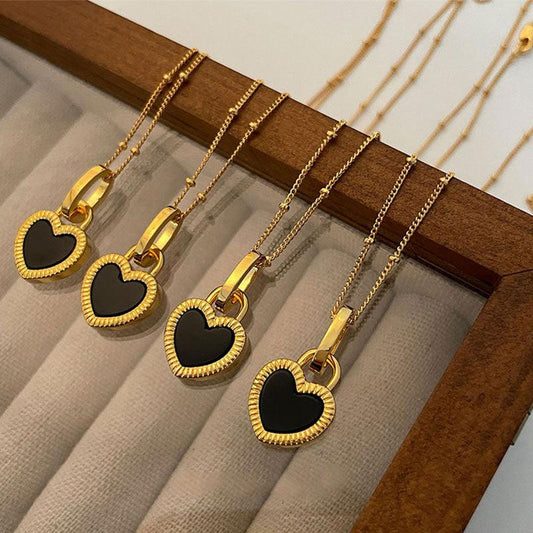 Black and White Heart Necklace in Gold Unique Joyas