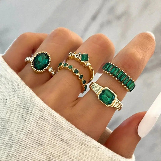 Luxury rings with green zirconias in gold Unique Joyas