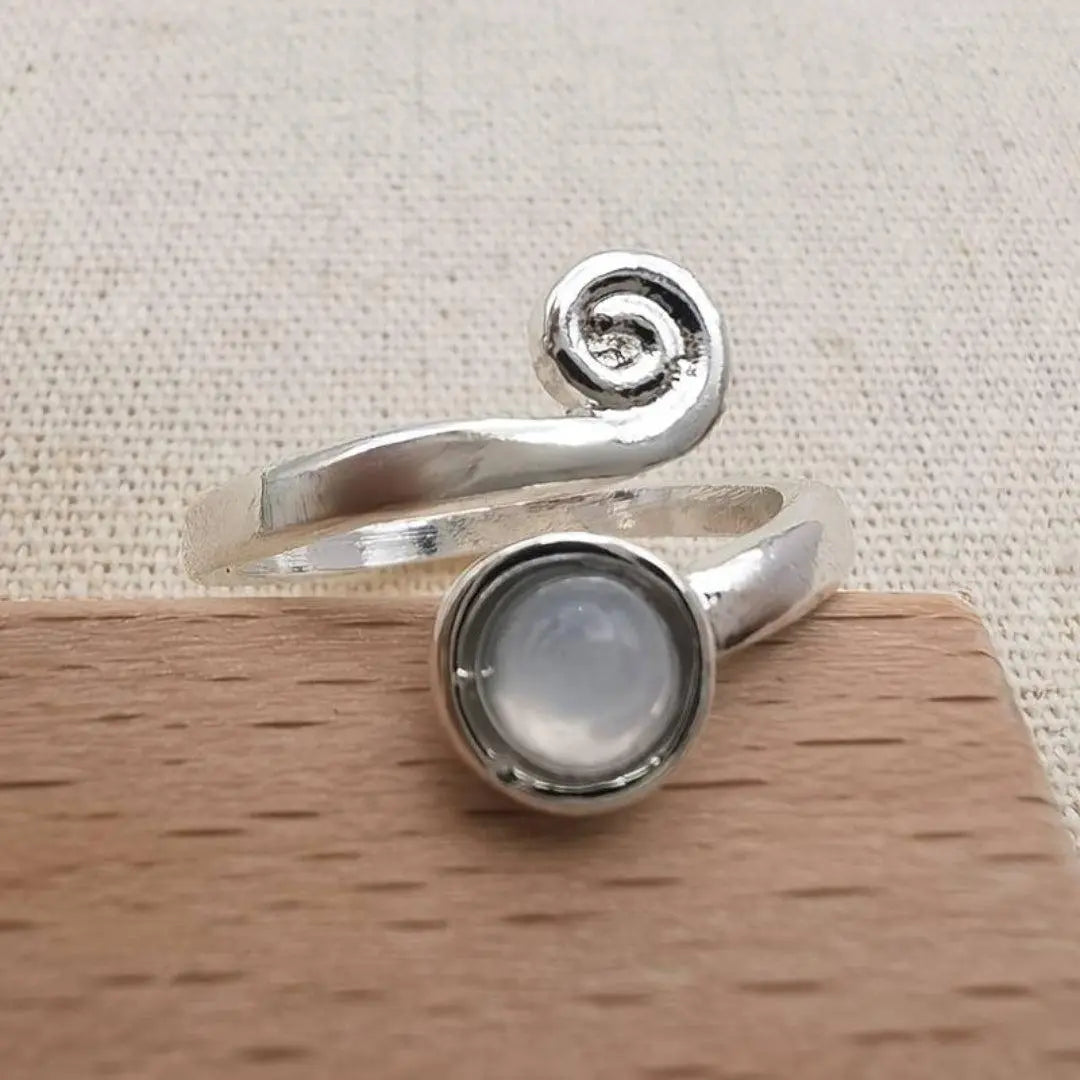 Spiral Ring with Vintage Moonstone Unique Joyas