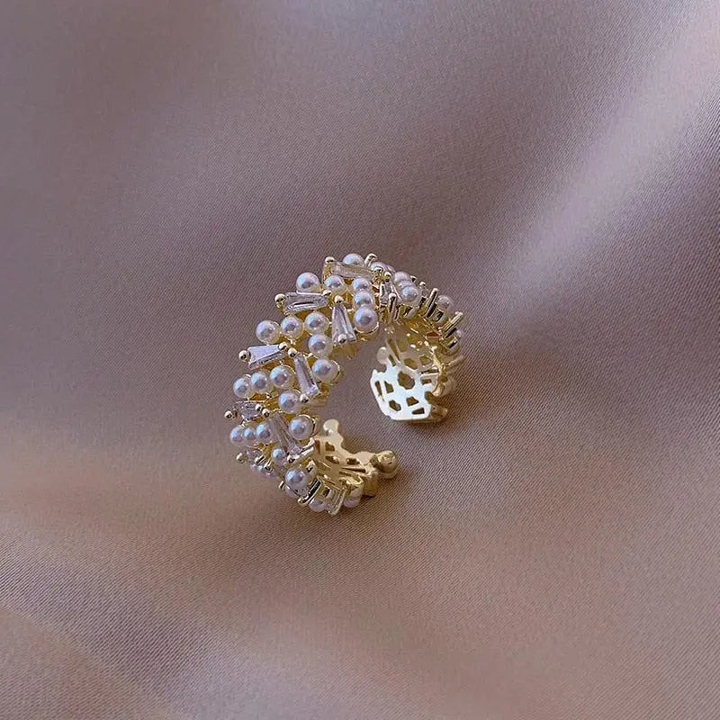 Luxurious pearl ring in gold Unique Joyas