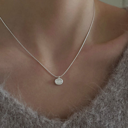 Classic solitaire pendant necklace in silver Unique Joyas