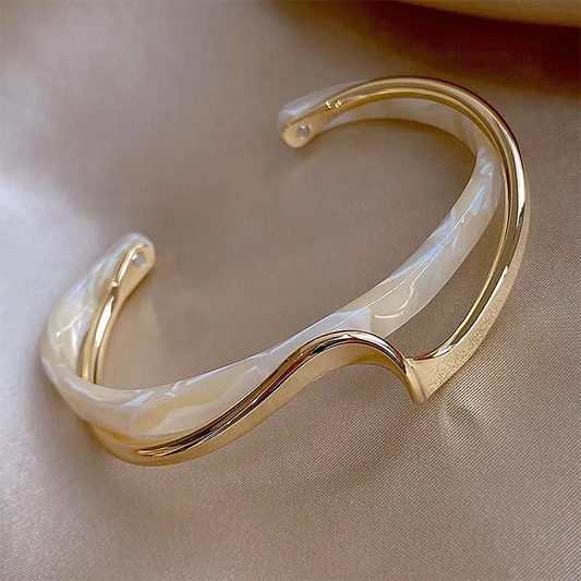 Elegant open bracelet made of white enamel and gold Unique Joyas