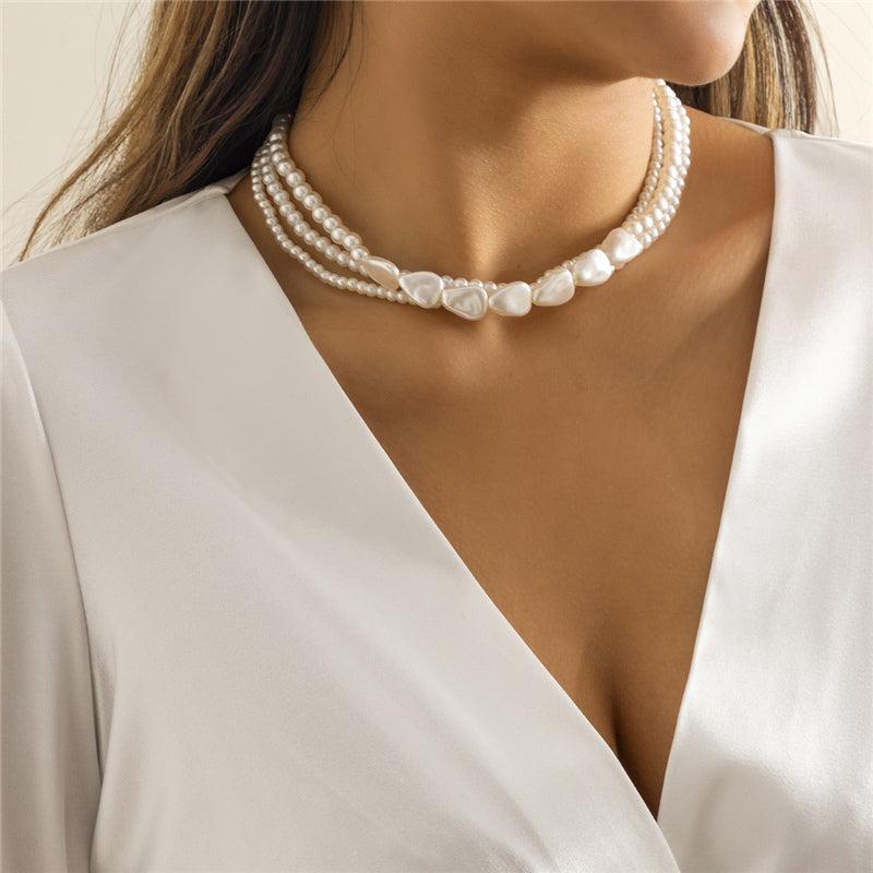 White Stone and Pearl Necklace in Gold