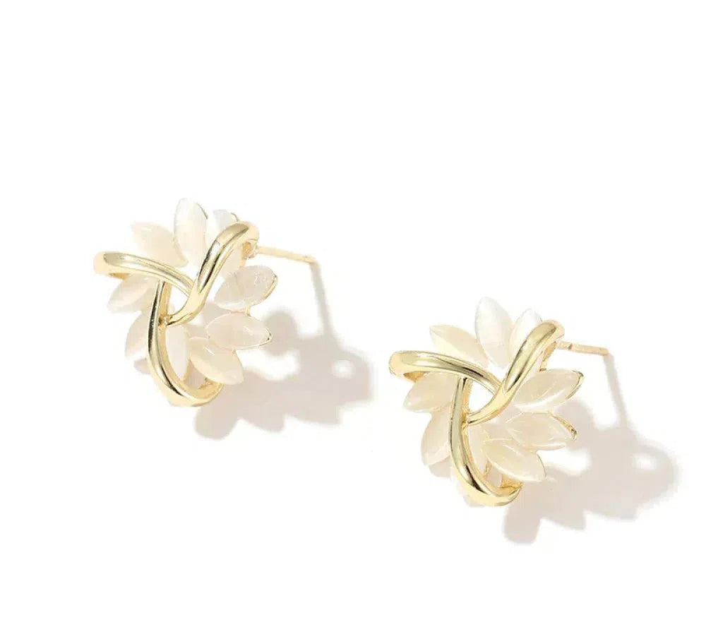 Elegant And Exquisite Opal Petal Circle Stud Earrings In Gold