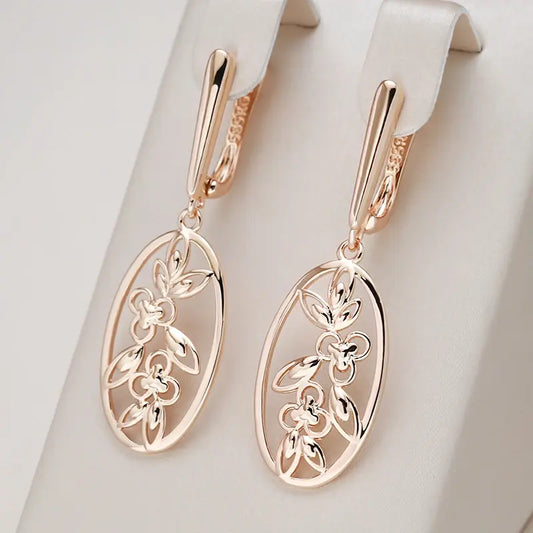 Elegant Round Earrings in Gold Unique Joyas