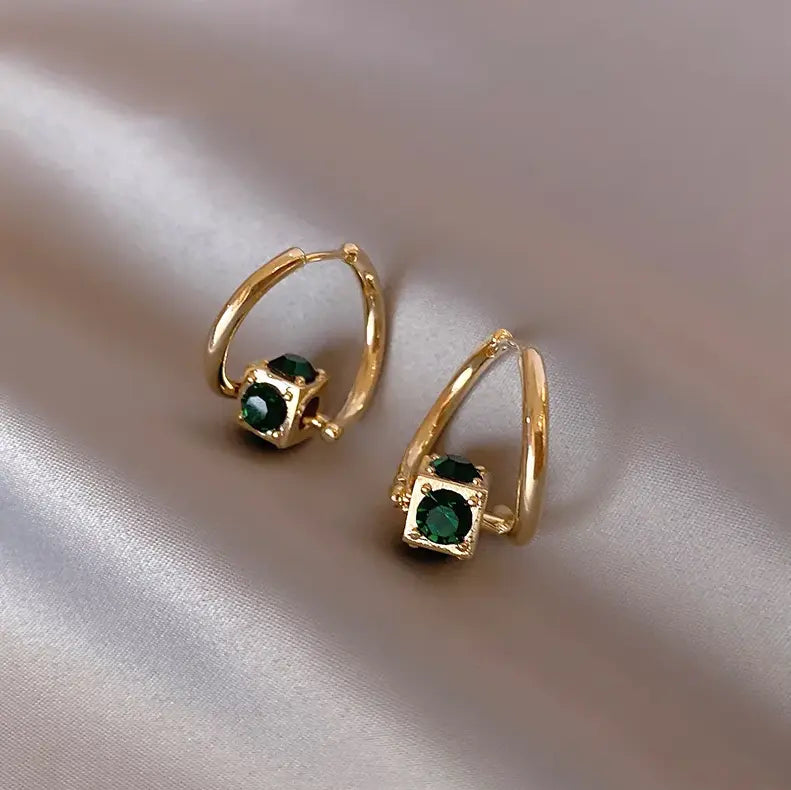 Green Elegant Earrings in Gold Unique Joyas