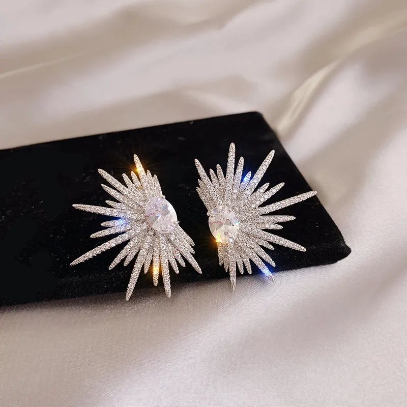 Elegant, fluffy shiny earrings