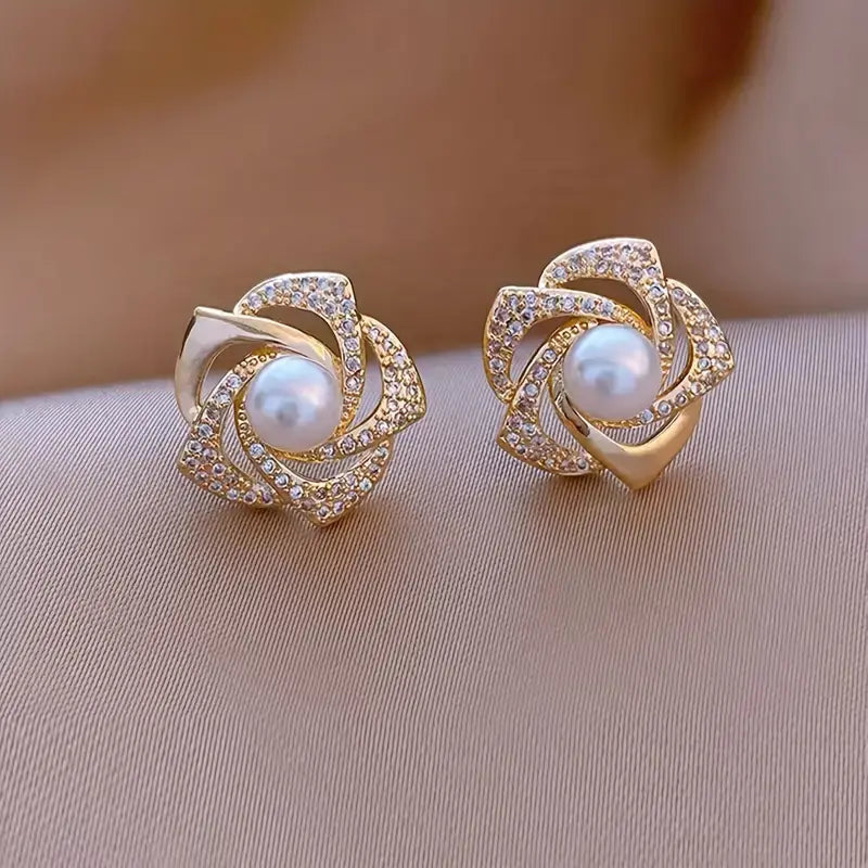 Elegant bright spiral pearl earrings Unique Joyas