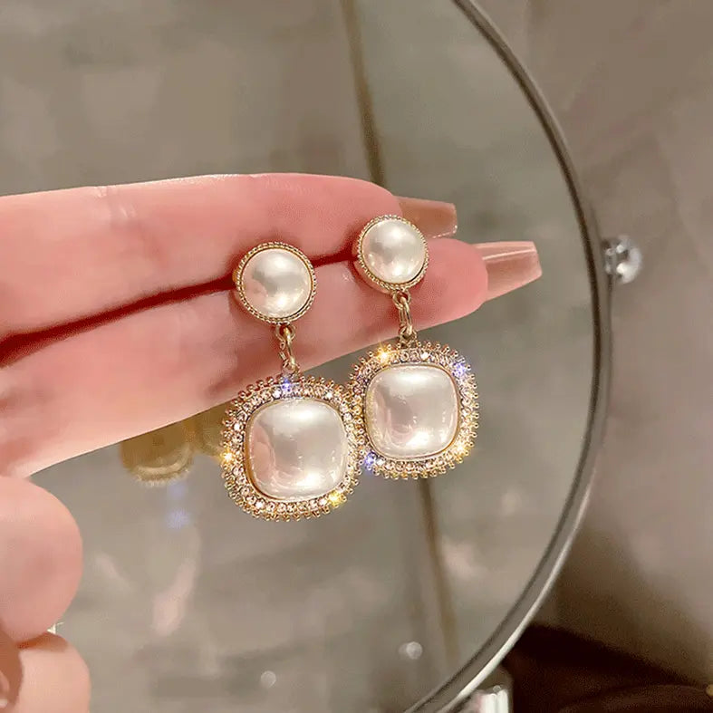 Elegant bright square pearl earrings Unique Joyas