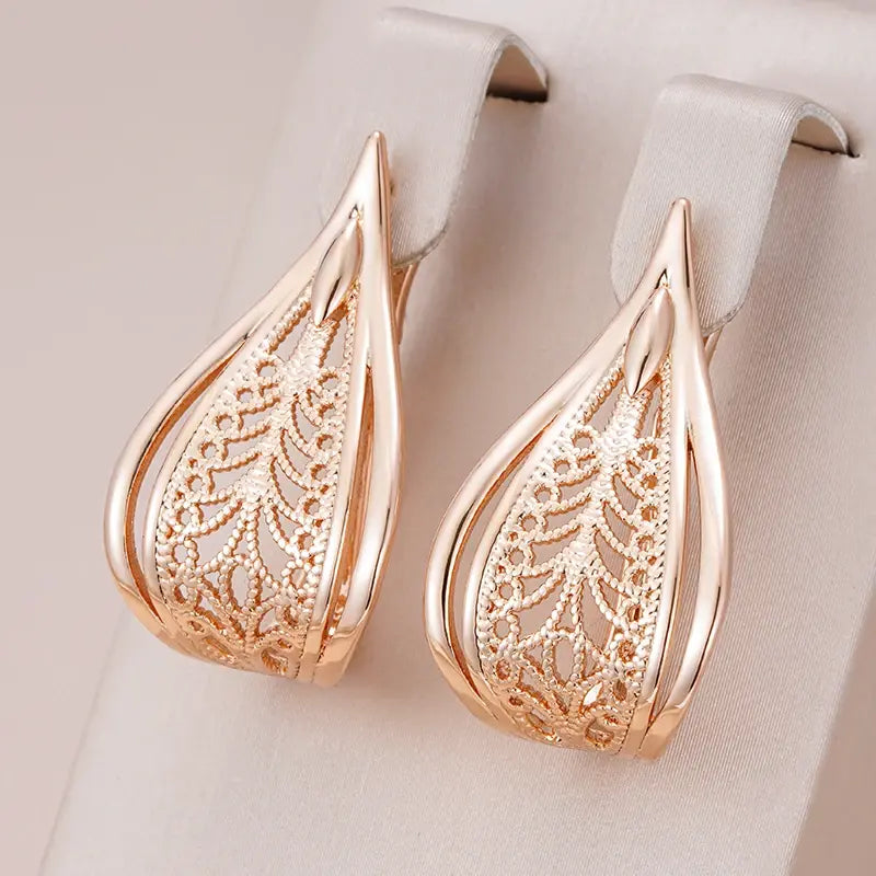 Shiny elegant hollow earrings Unique Joyas