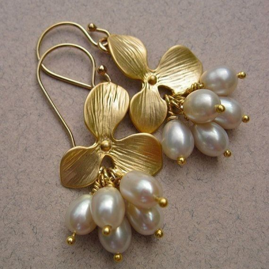 Golden Vintage Pearl Flower Earrings